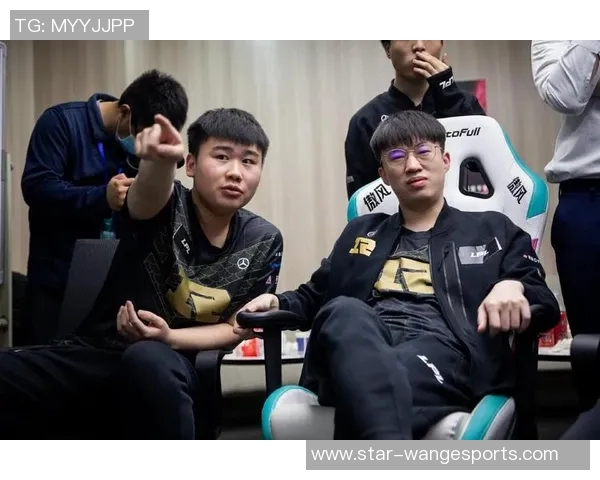 FPX战队DOTA2逆袭之路的精彩纪实与奋斗故事